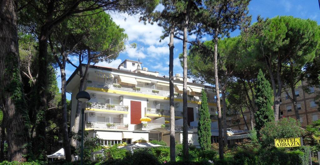 Hotel Abbazia Lignano Sabbiadoro Exterior photo